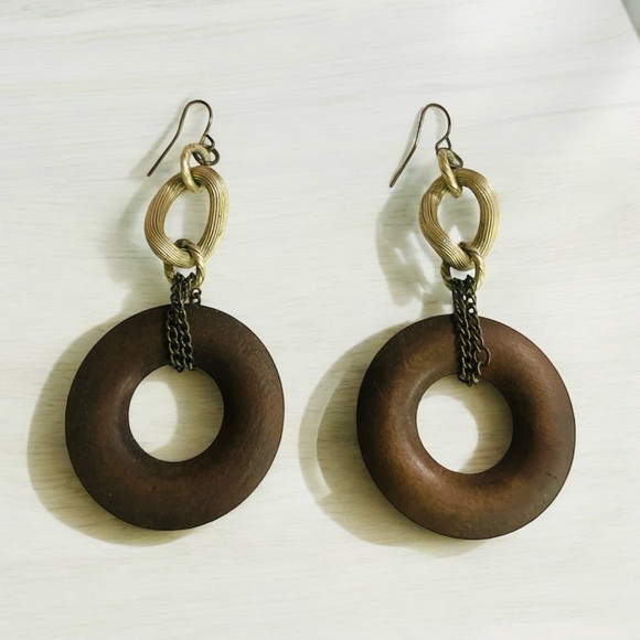 Classic Natural Wooden Hoop Dangle Earrings dark brown - Picture 3 of 6